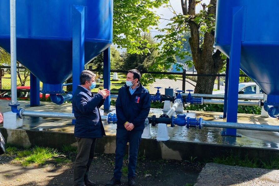 Gobierno anunció solución a mala calidad del agua potable en Carelmapu