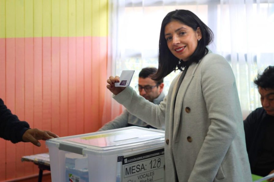 Delegada Moreira llama a votar de forma tranquila y segura: “Nuestros equipos están trabajando para responder a la ciudadanía”