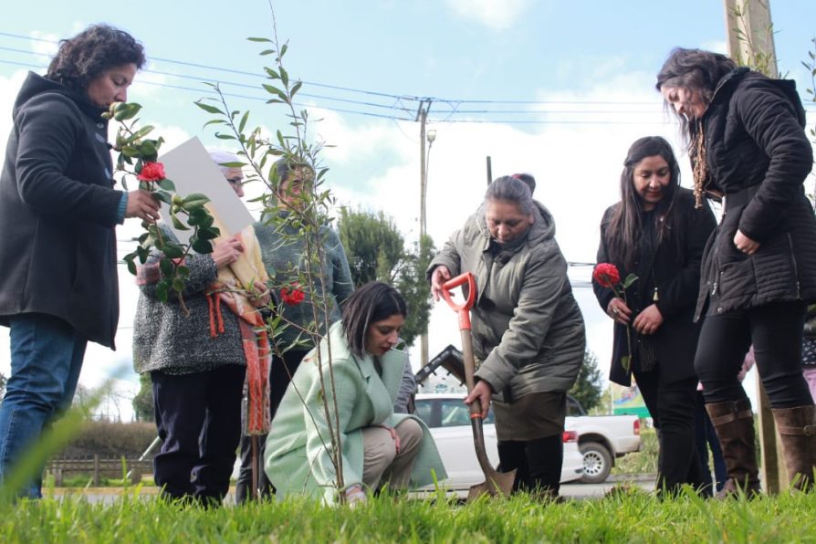 Con Árboles por la Memoria rinden homenaje a víctimas de la dictadura en la región