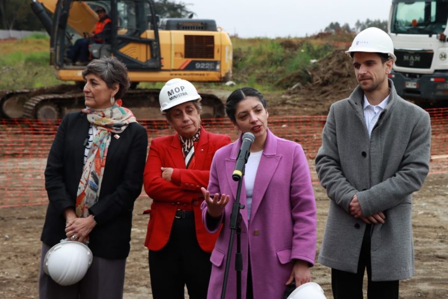 Delegada Moreira destaca coordinaciones para reinicio de obras del Hospital de Puerto Varas