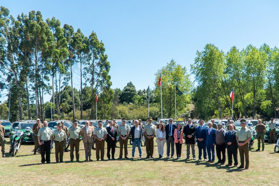 Gobierno entrega más de 40 vehículos para reforzar trabajo de Carabineros en Los Lagos