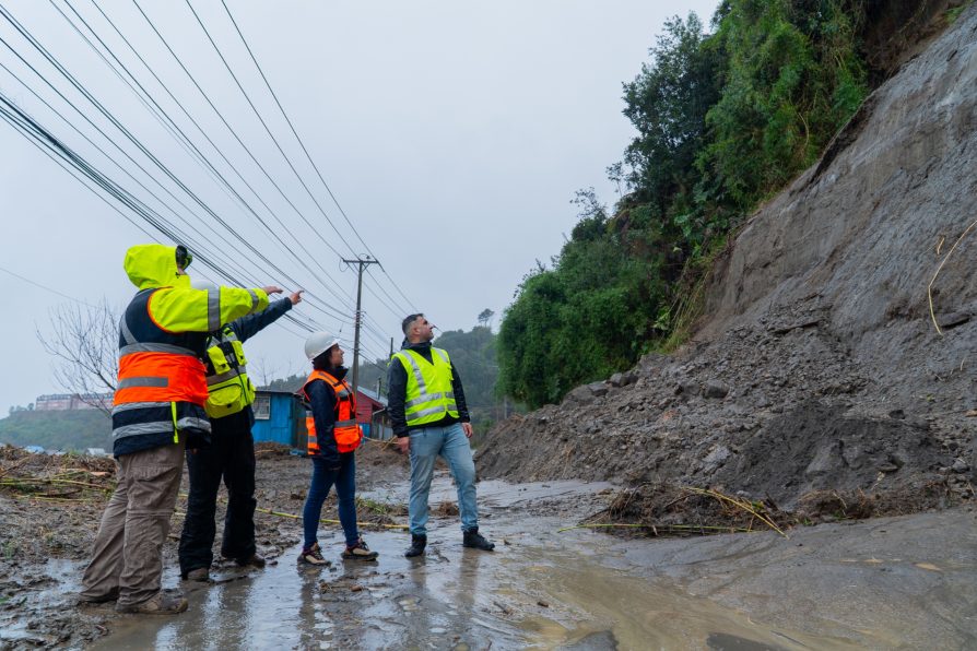 Autoridades regionales articulan plan de acción ante emergencia en sector Chinquihue