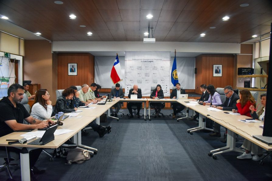 Autoridades regionales coordinan acciones para un retorno seguro a clases en el marco del “Plan Marzo”