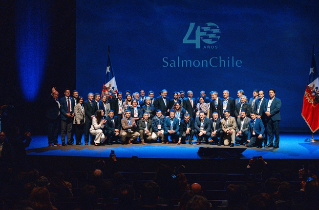 Presidente Kast participó en Frutillar de cierre de Salmon Summit 2026